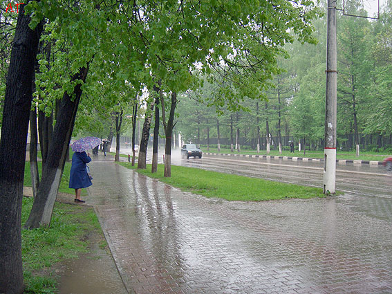 Мытищи, Новомытищинский проспект, остановка "Столовая", 2005 г.