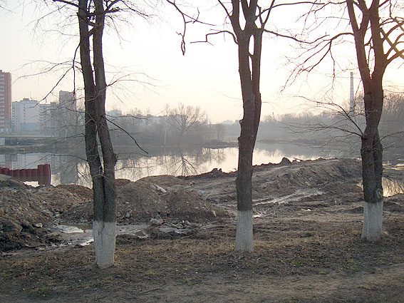 Начало реконструкции набережной реки Яуза, 2005 г.